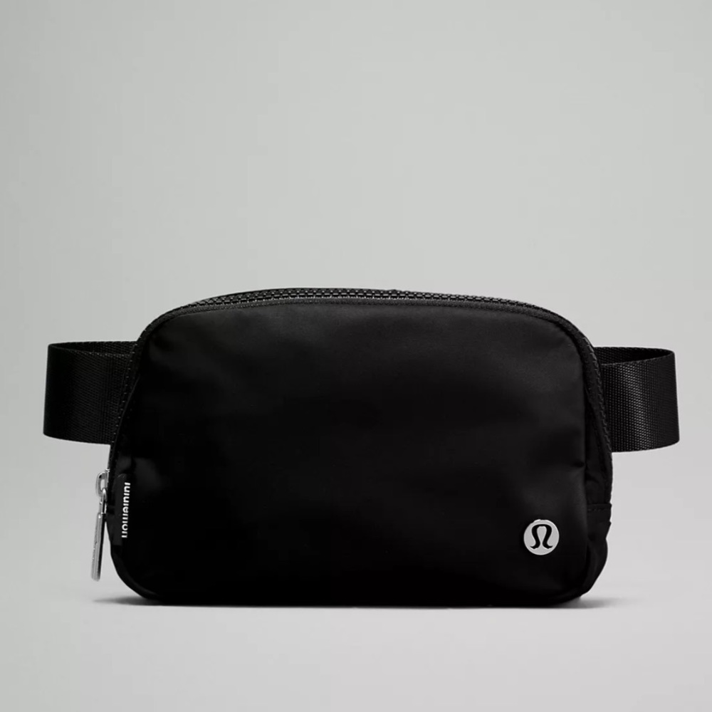 Lululemon Everywhere Belt Bag 1L NWOT